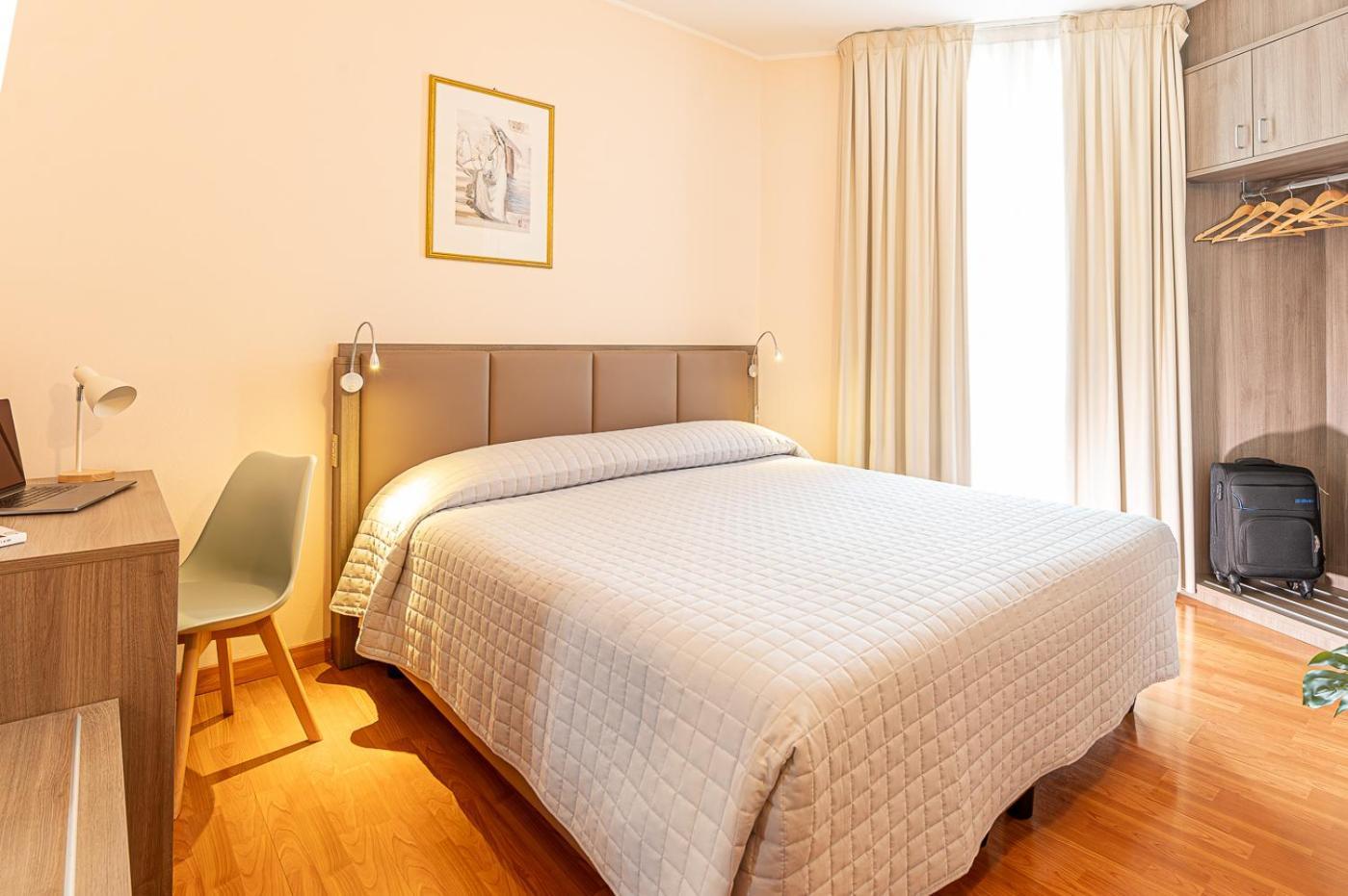 Hotel Zio Imola Kültér fotó