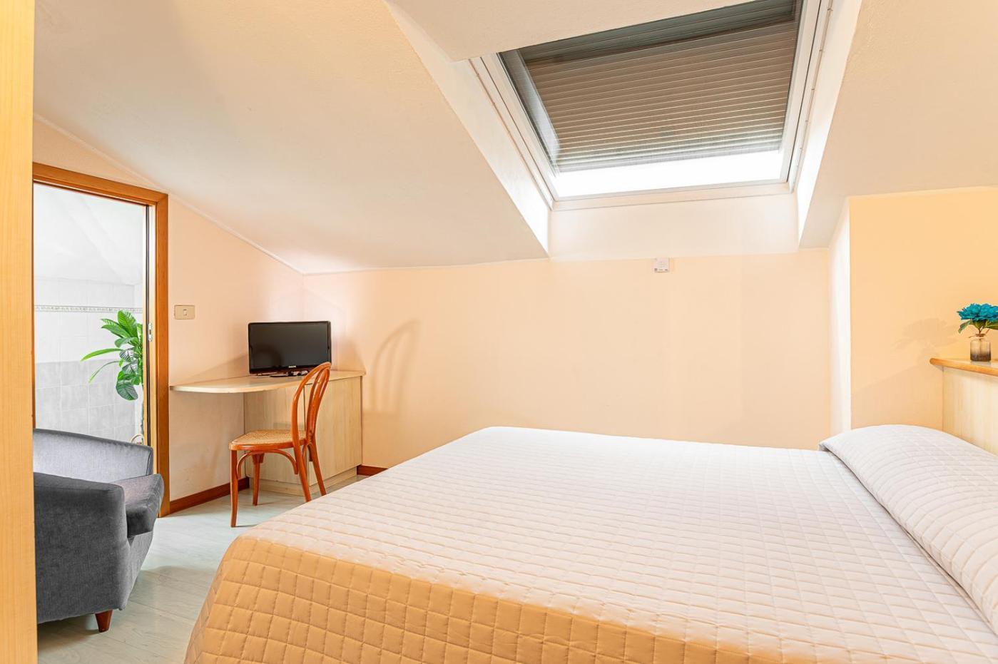 Hotel Zio Imola Kültér fotó