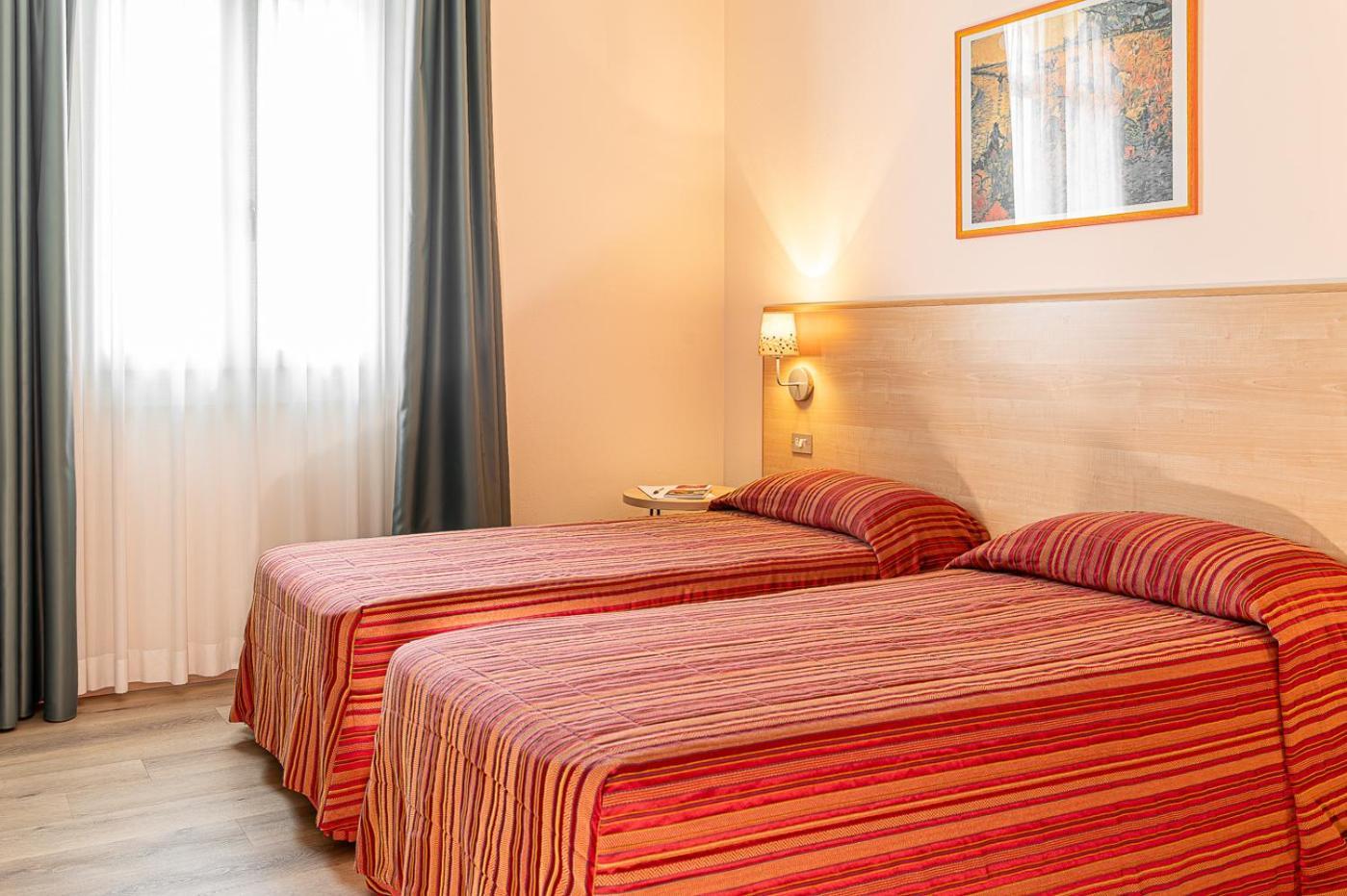 Hotel Zio Imola Kültér fotó